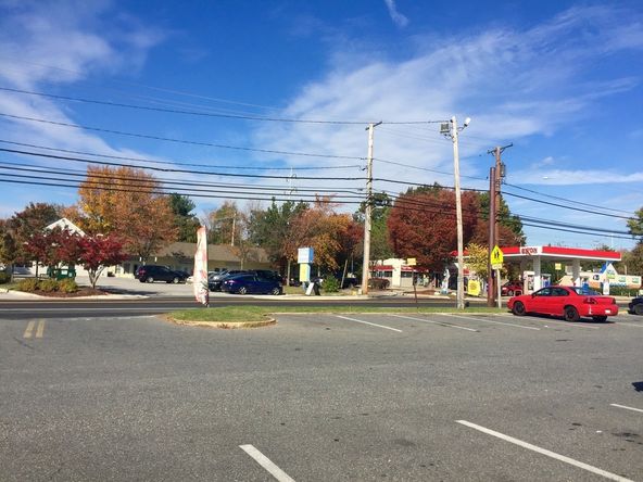 Shipley-Linthicum Shopping Center: 208 Transmission Ct, Linthicum Heights, MD 21090